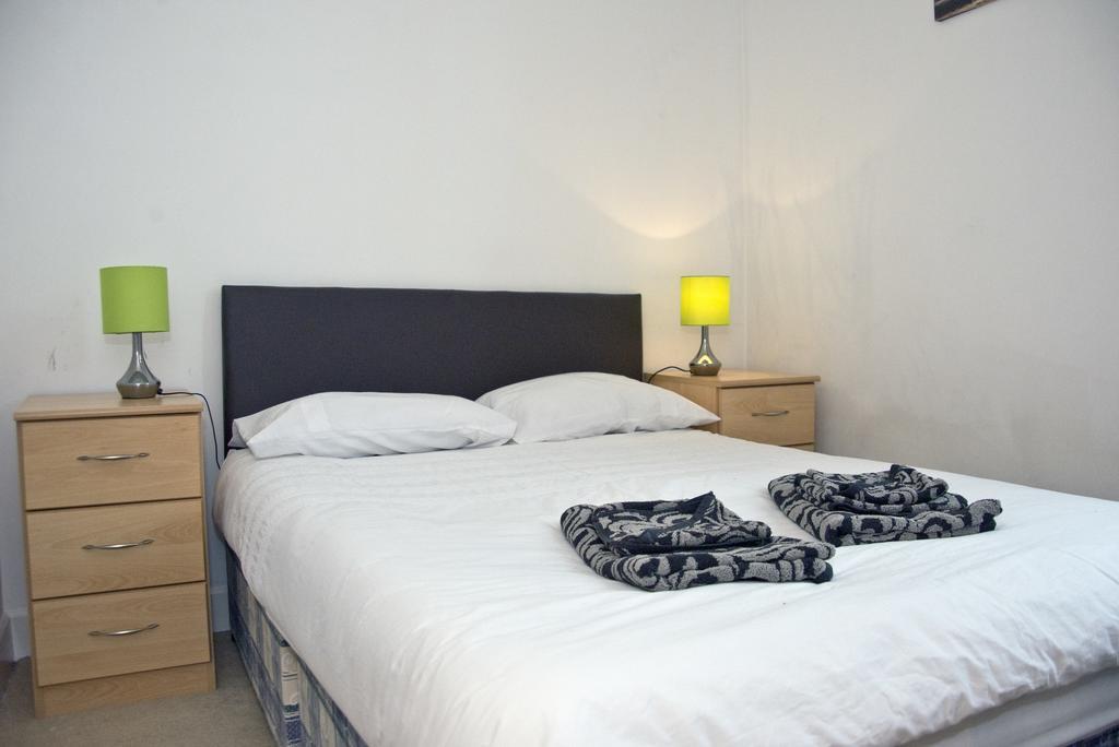 Piccadilly Gardens Apartment Manchester Room photo